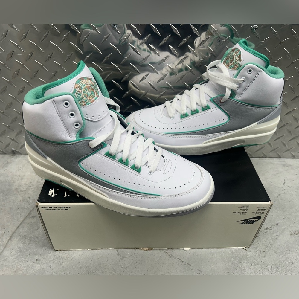 AIR JORDAN 2 RETRO